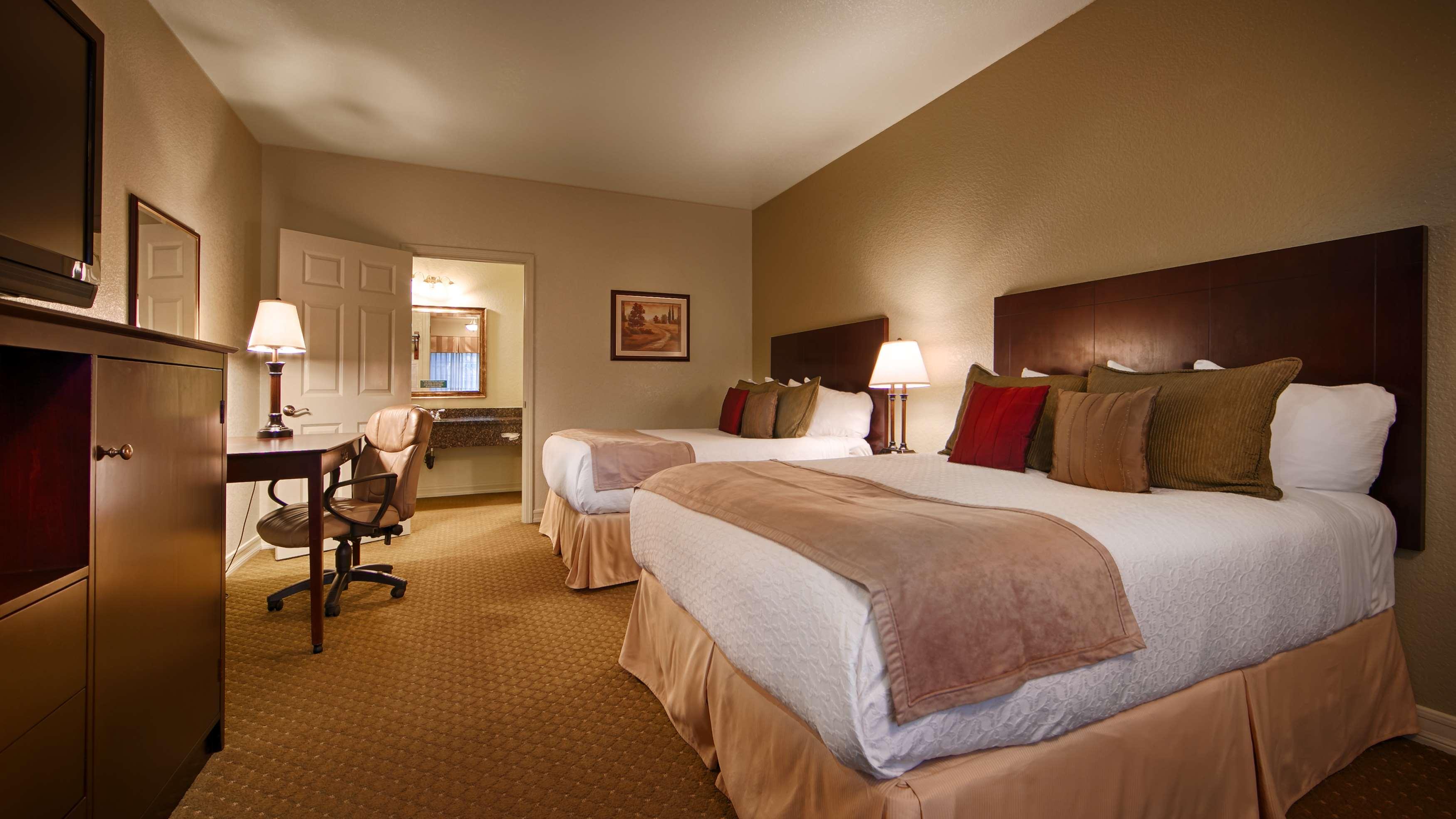 Best Western Plus Bayshore Inn Юрика Экстерьер фото