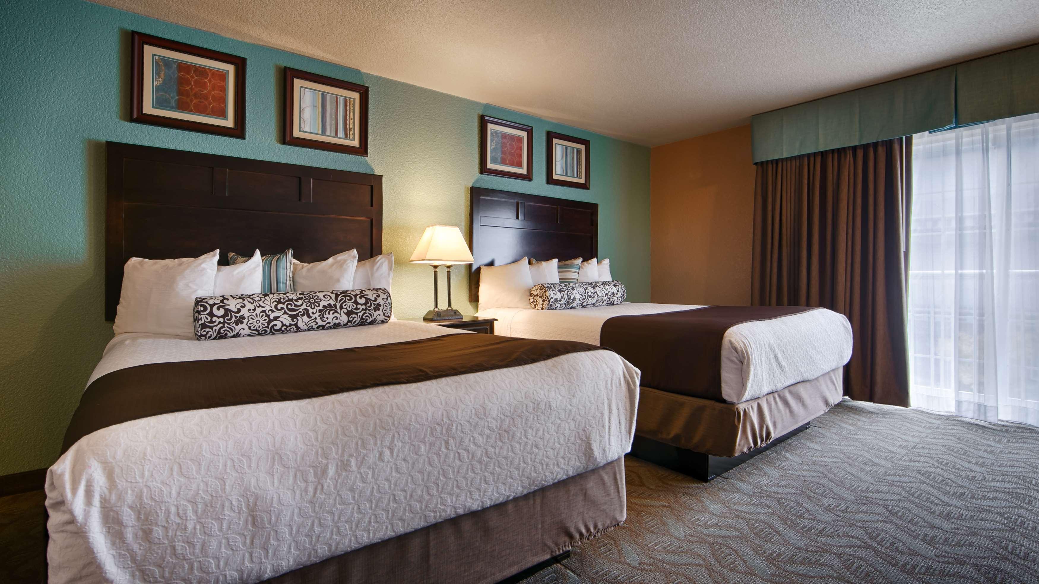 Best Western Plus Bayshore Inn Юрика Экстерьер фото